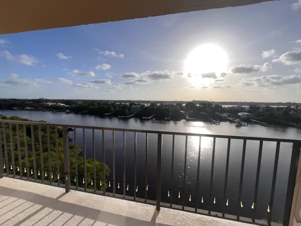 $3,900 | 3581 South Ocean Boulevard, Unit 7E, South Palm Beach, FL 33480