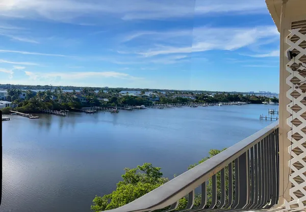 $3,900 | 3581 South Ocean Boulevard, Unit 7E, South Palm Beach, FL 33480