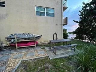 $3,900 | 3581 South Ocean Boulevard, Unit 7E, South Palm Beach, FL 33480