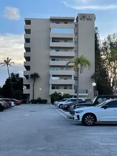 $3,900 | 3581 South Ocean Boulevard, Unit 7E, South Palm Beach, FL 33480