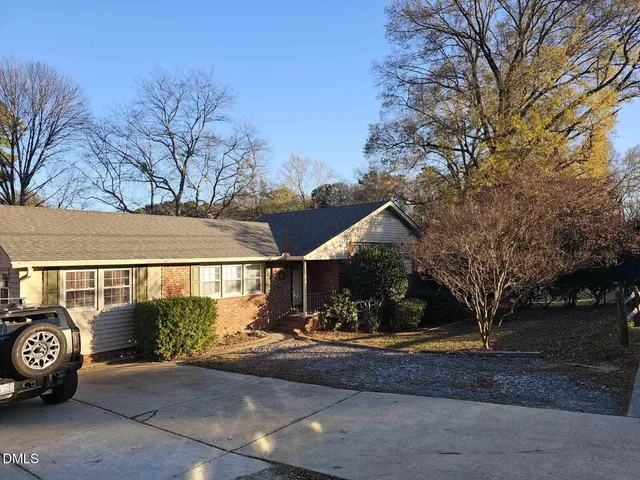 $595,000 | 711 Kildaire Farm Road, Cary, NC 27511