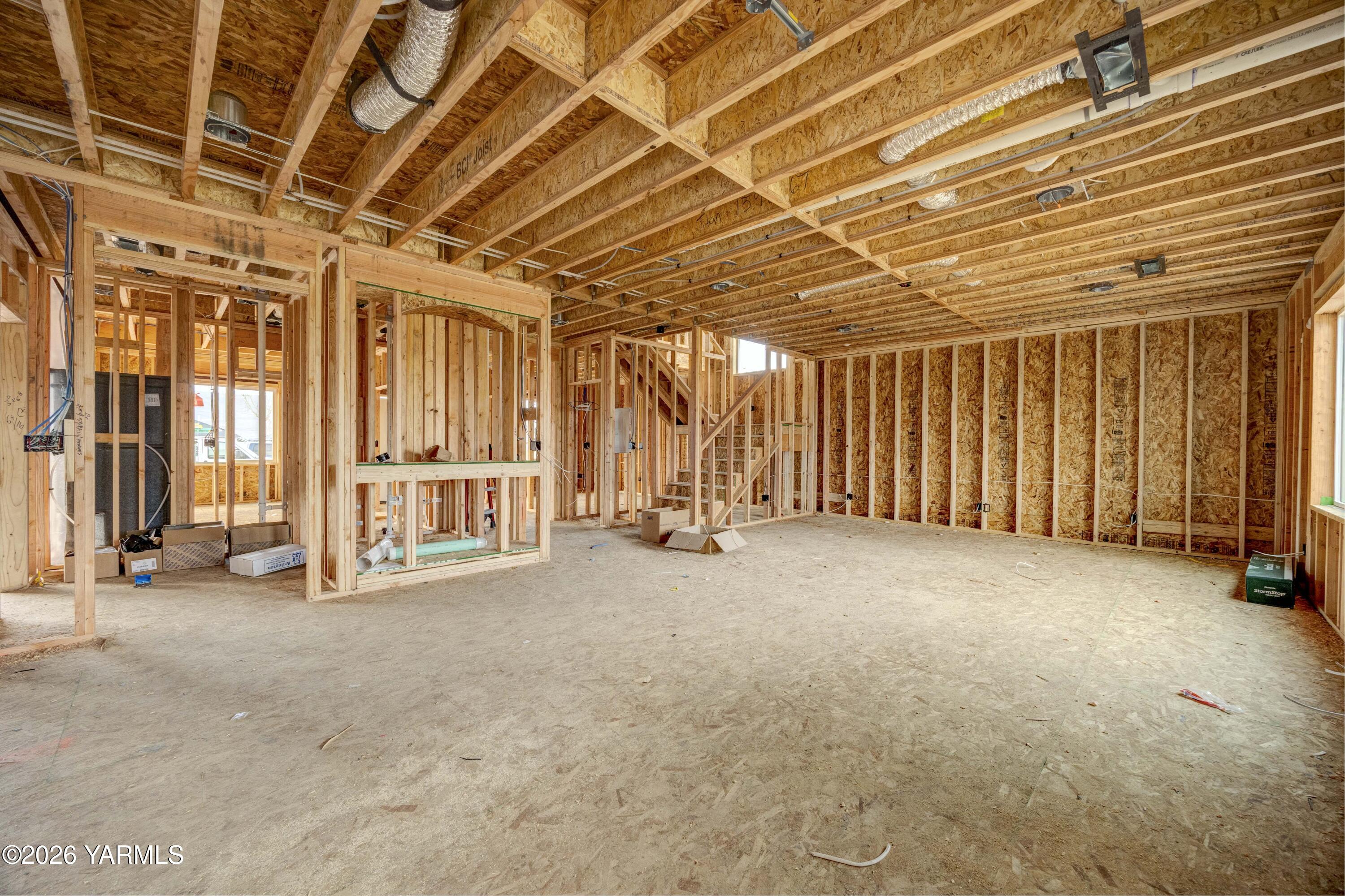 215 Packer Street Prosser, WA 99350 - Photo 4 of 38 a view of an empty room