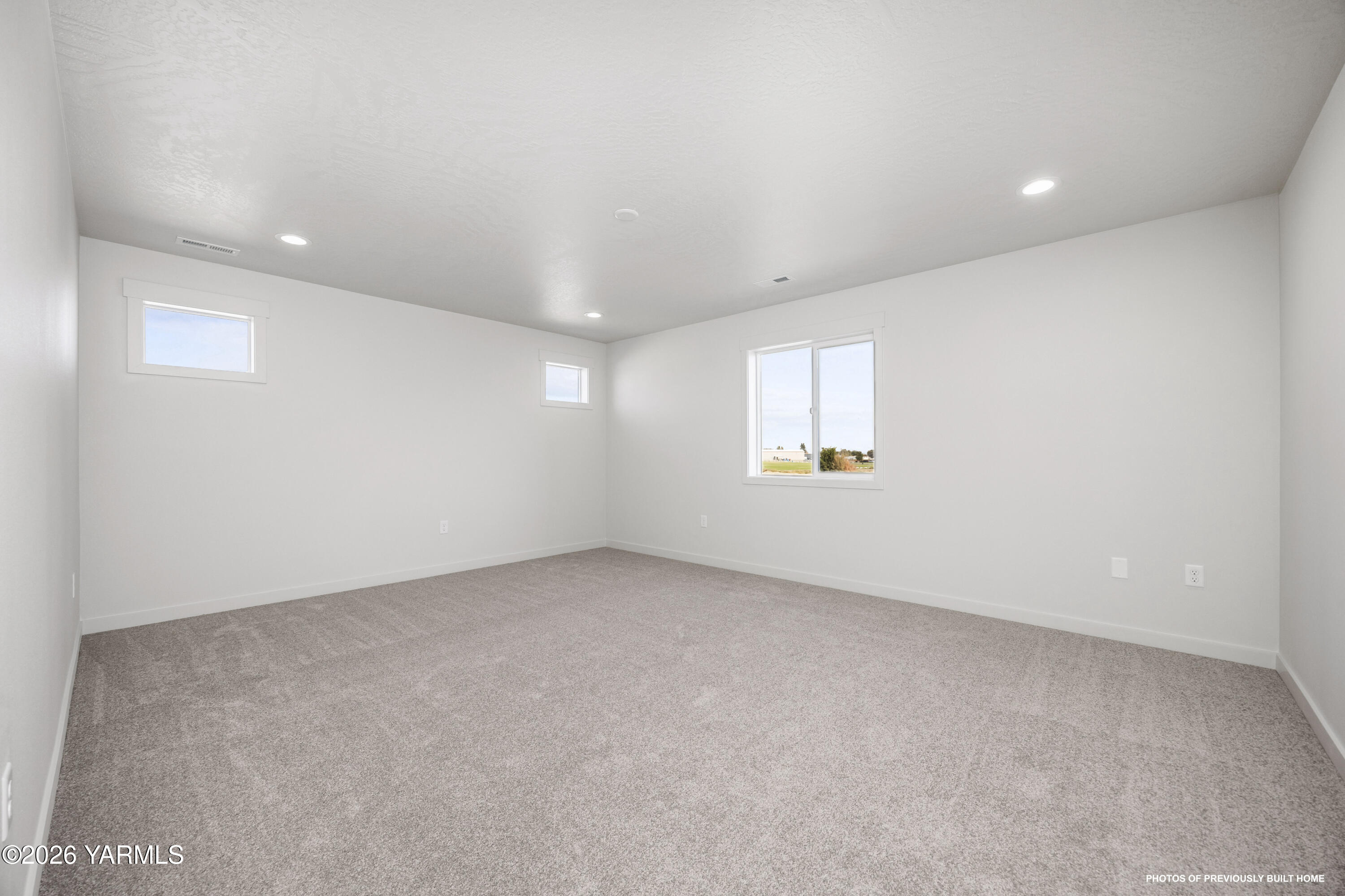 215 Packer Street Prosser, WA 99350 - Photo 7 of 18 211 Schrute Rd 9.23.25 7 copy