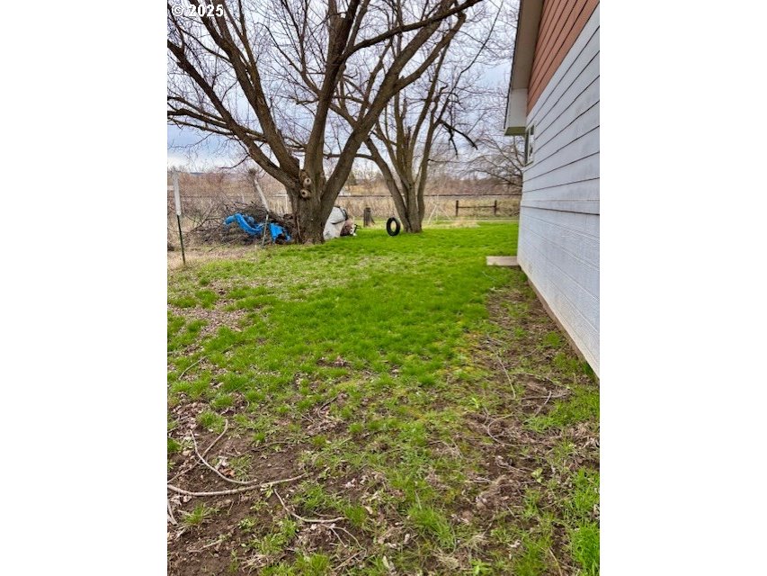 47587 Wawane Lane Pendleton, OR 97801 - Photo 28 of 31 Yard