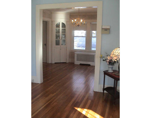 30 Sargent Road Winchester, MA 01890 - Photo 3 of 8