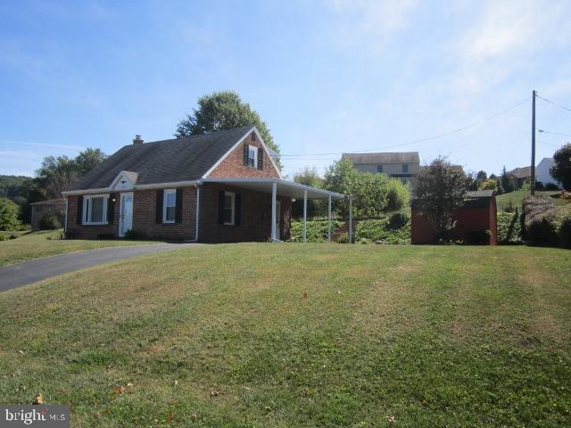 730 Hammond Road York, PA 17406 - Photo 4 of 36 Gallery Image 4