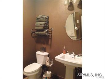 9122 Dustman Road Worden, IL 62097 - Photo 14 of 23
