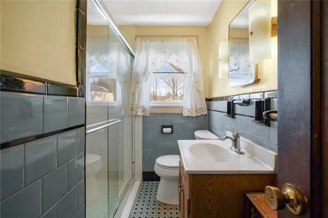 $339,000 | 131 Pawtuxet Terrace, West Warwick, RI 02893