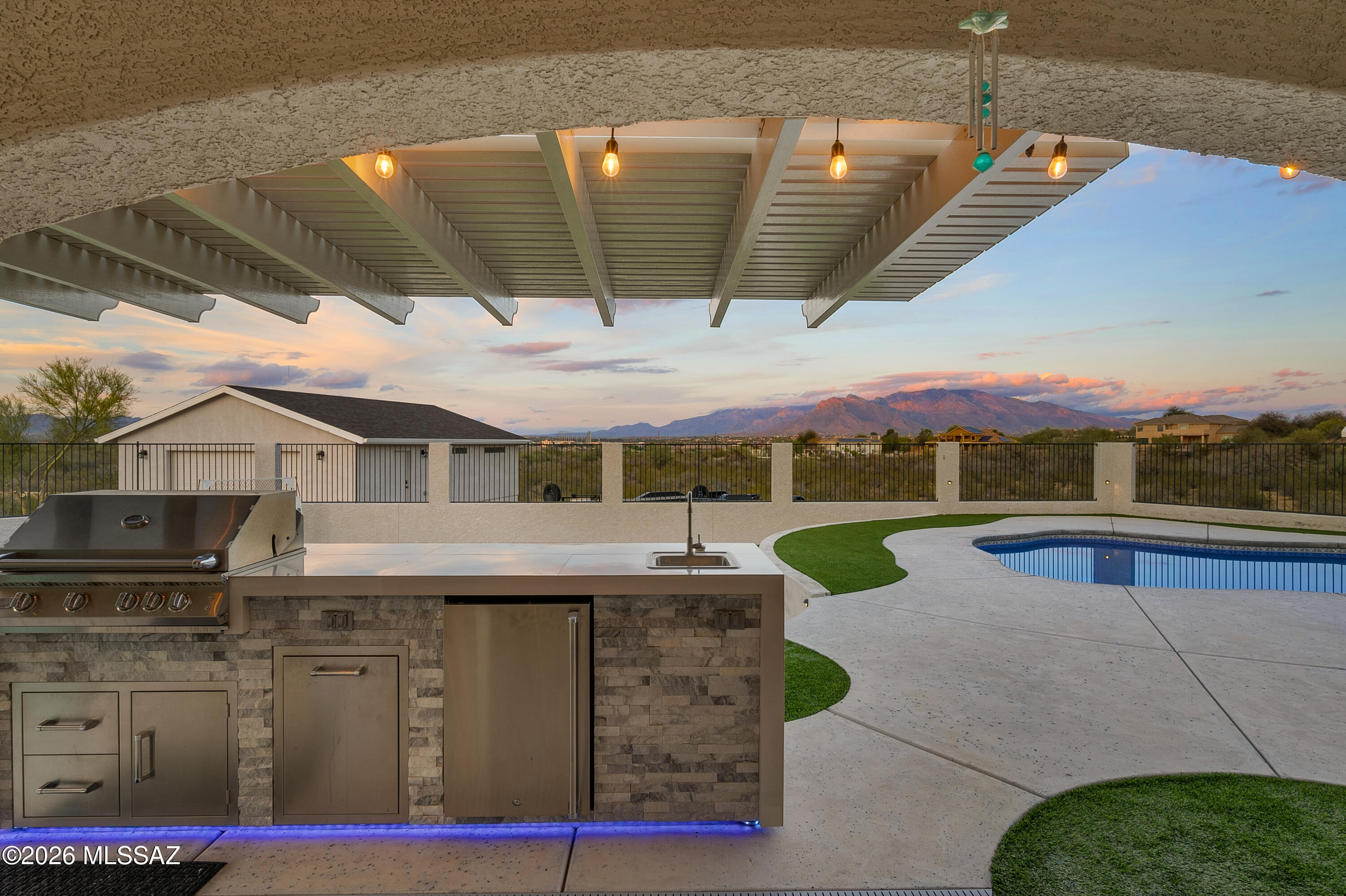 4892 West Sunset Road Tucson, AZ 85743 - Photo 20 of 45 Built in BBQ