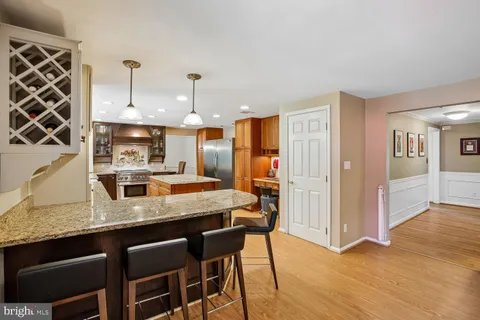 $1,250,000 | 11303 Hounds Way, North Bethesda, MD 20852