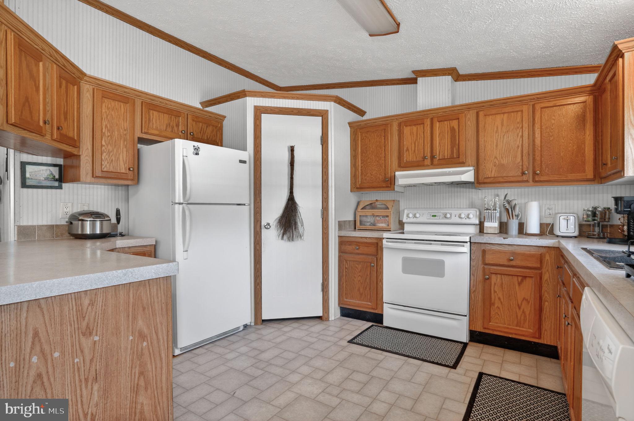 8024 Hickman Farm Road Wallops Island, VA 23337 - Photo 12 of 34