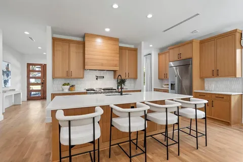 $1,799,000 | 6008 Kenwood Avenue, Dallas, TX 75206