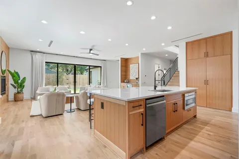 $1,799,000 | 6008 Kenwood Avenue, Dallas, TX 75206