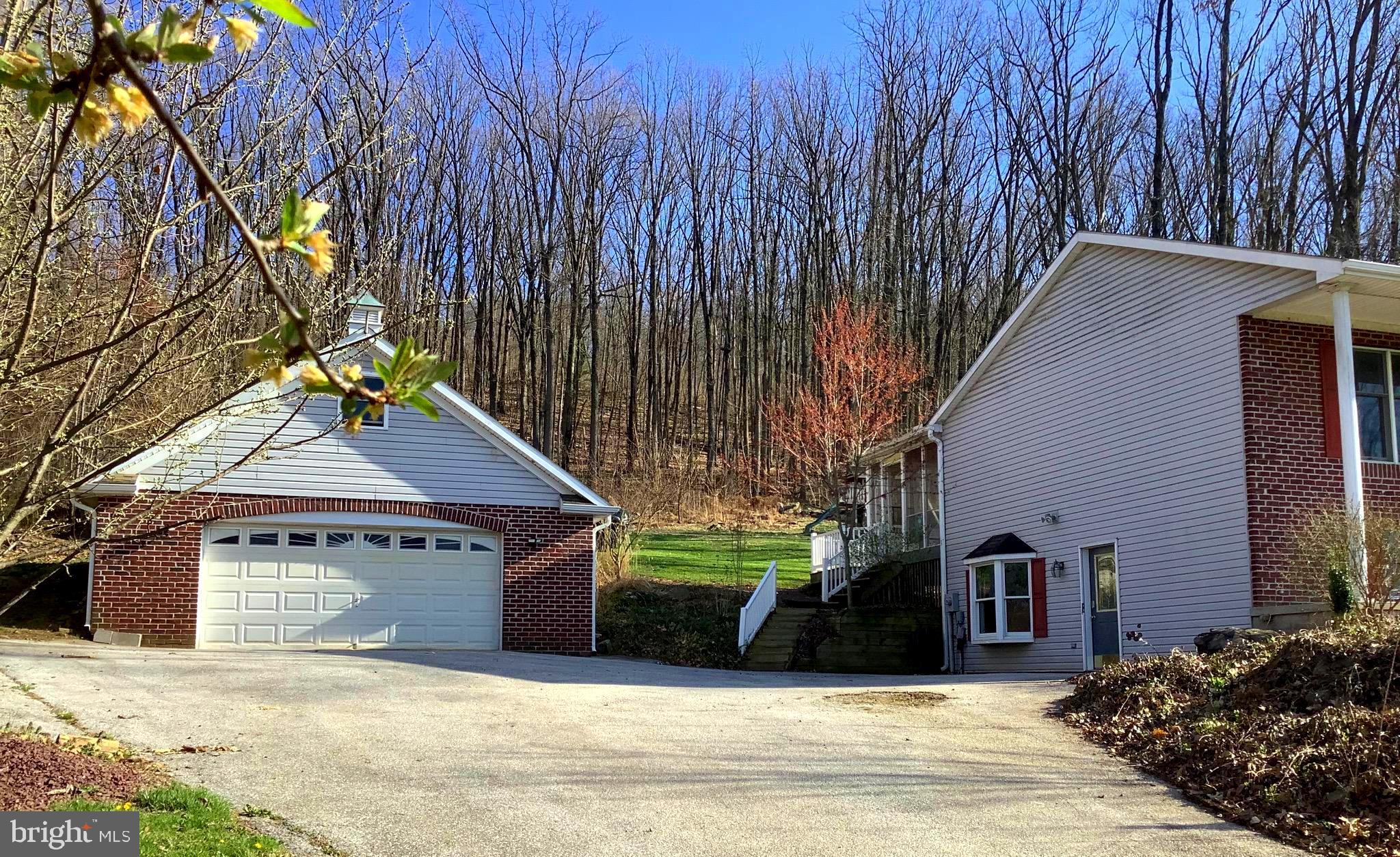 297 Racetrack Road Hanover, PA 17331 - Photo 3 of 33