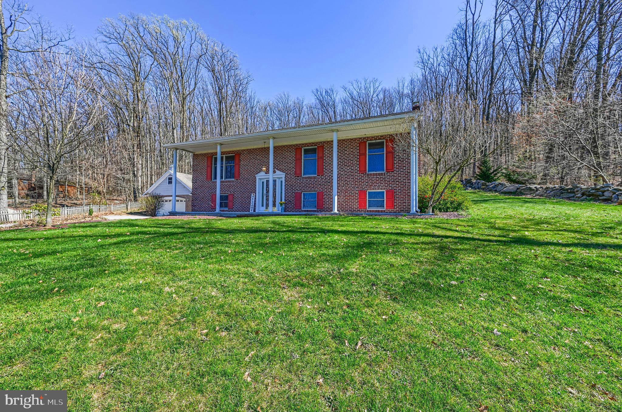 297 Racetrack Road Hanover, PA 17331 - Photo 5 of 33