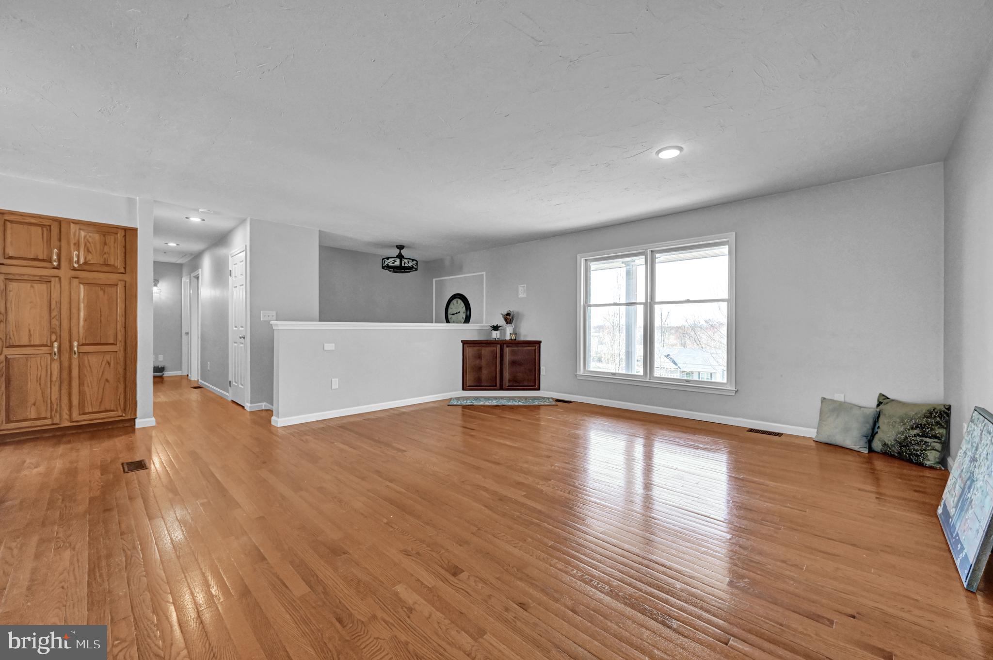 297 Racetrack Road Hanover, PA 17331 - Photo 8 of 33