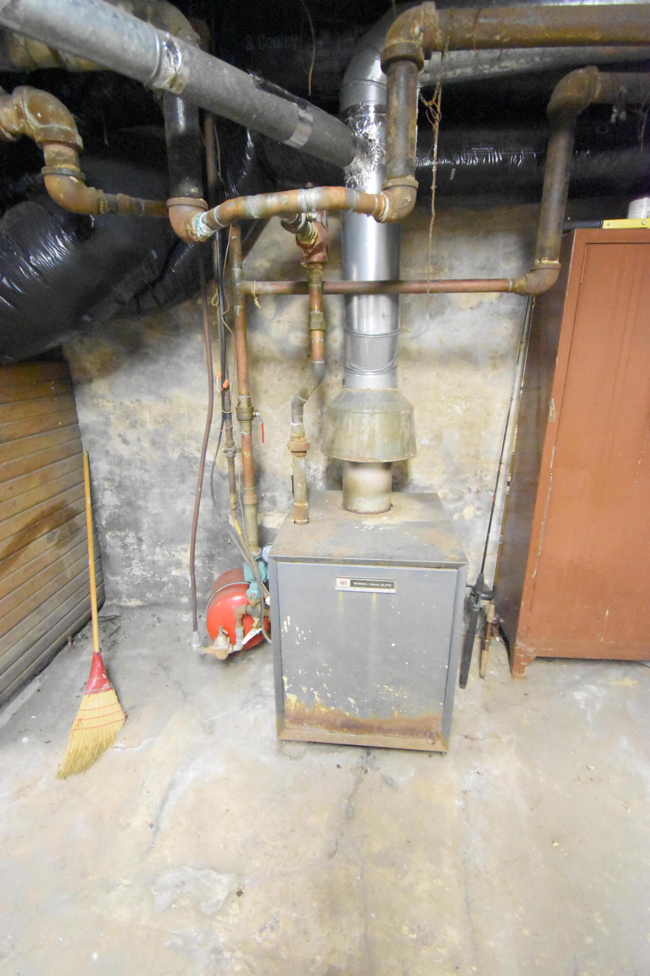 522 North Cullen Street Rensselaer, IN 47978 - Photo 32 of 43 a view of store room