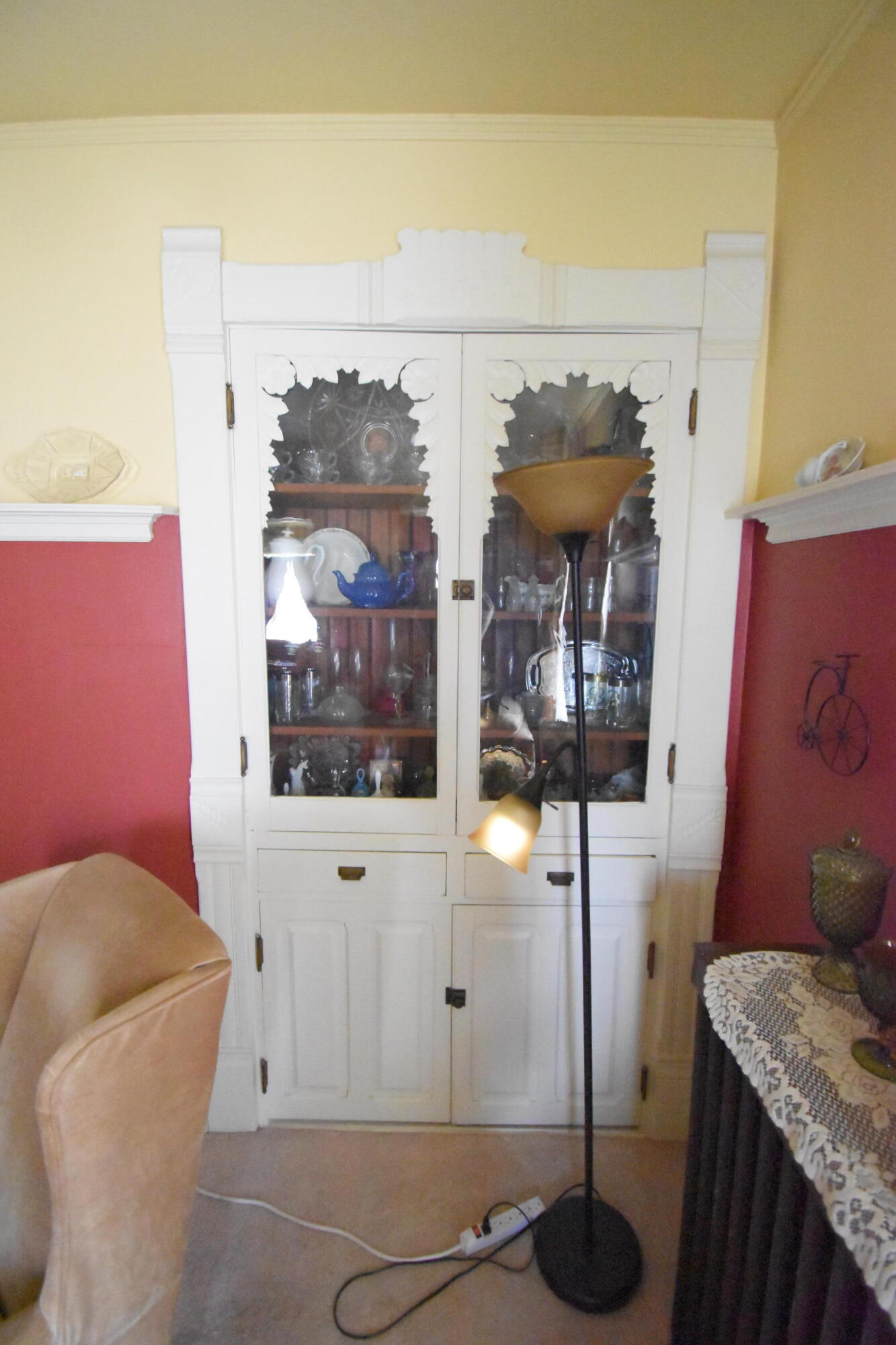 522 North Cullen Street Rensselaer, IN 47978 - Photo 7 of 43 a view of hallway with washer and dryer