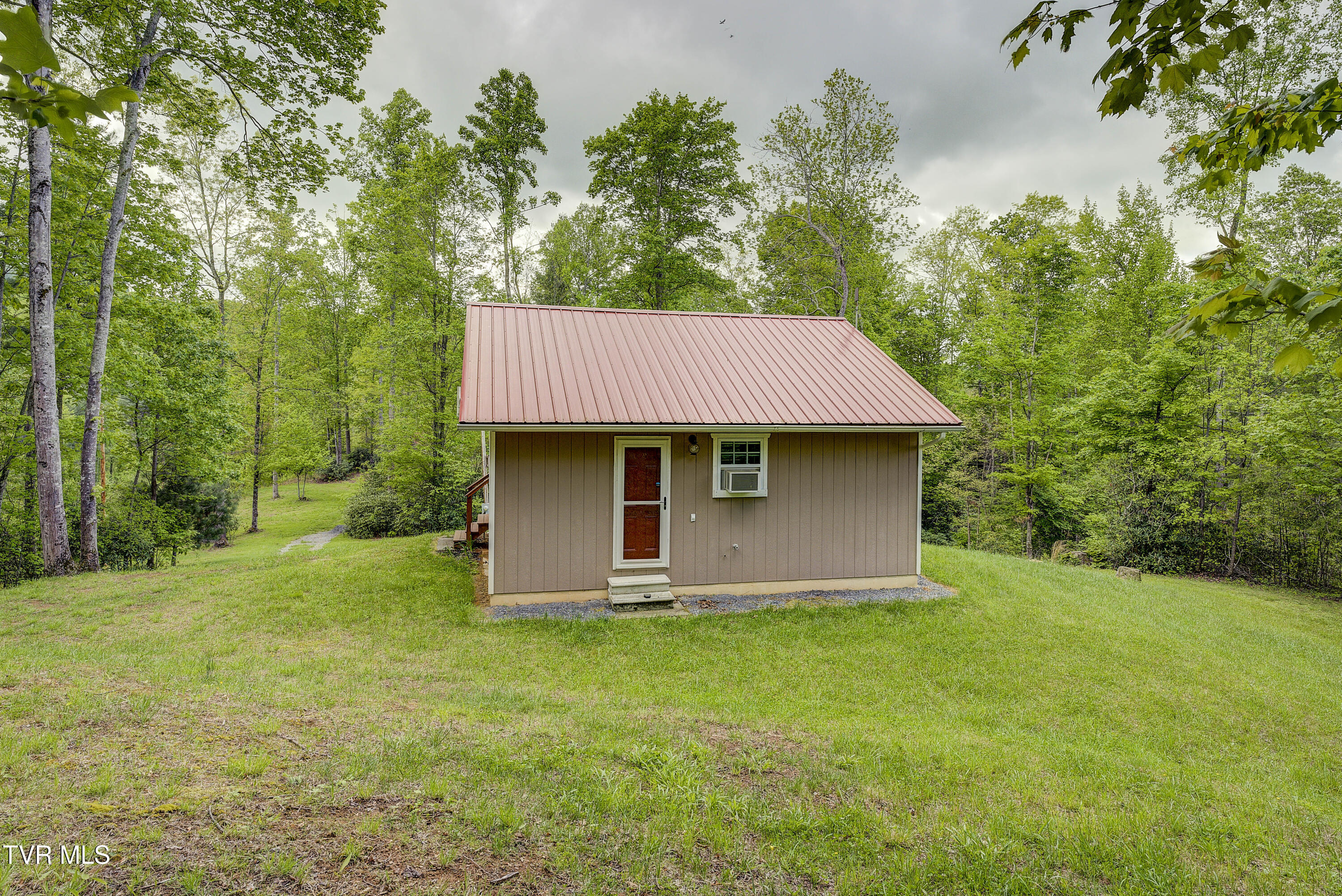 994 Fairview Road Hampton, TN 37658 - Photo 16 of 52 Fairview-15