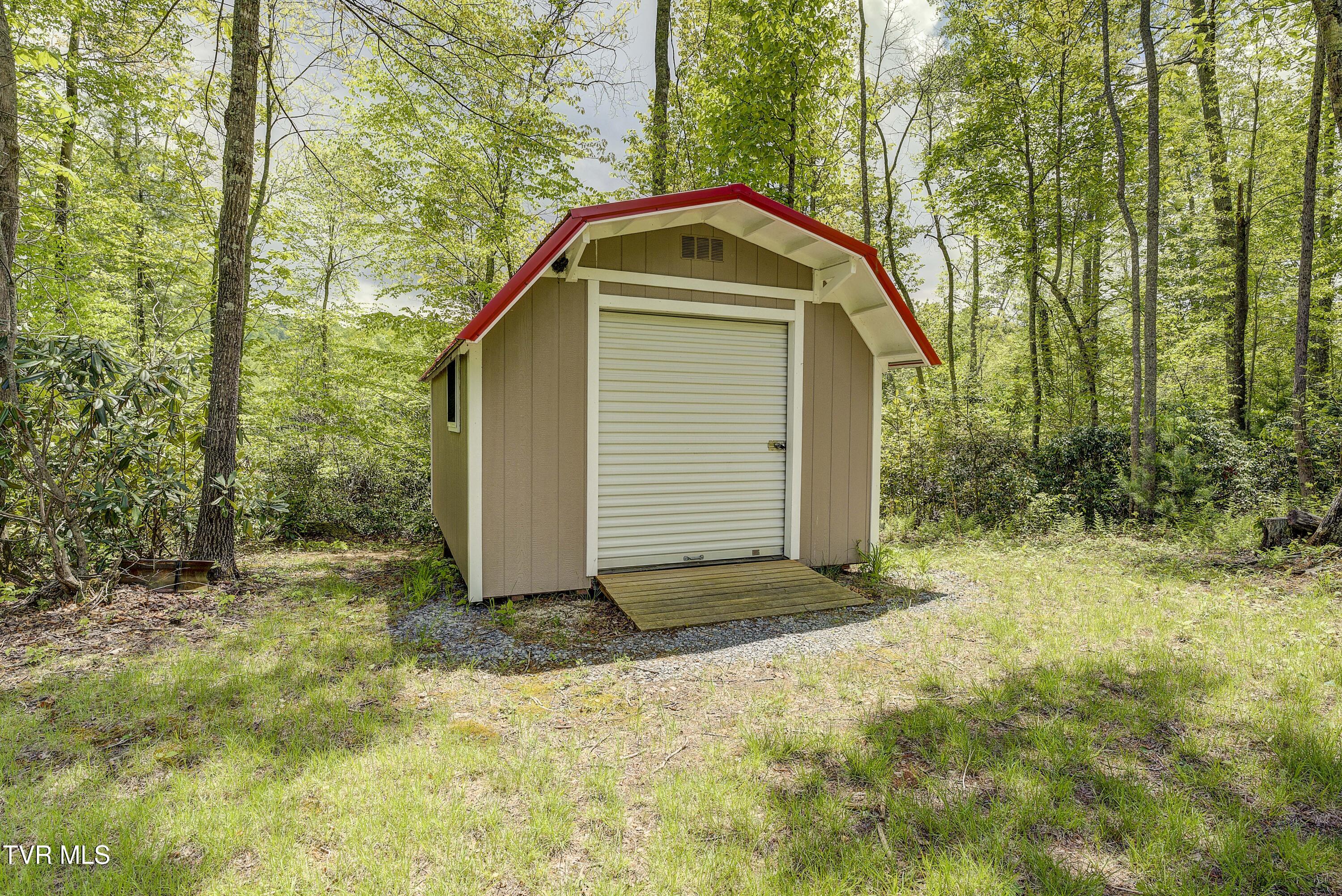 994 Fairview Road Hampton, TN 37658 - Photo 47 of 52 Fairview-24