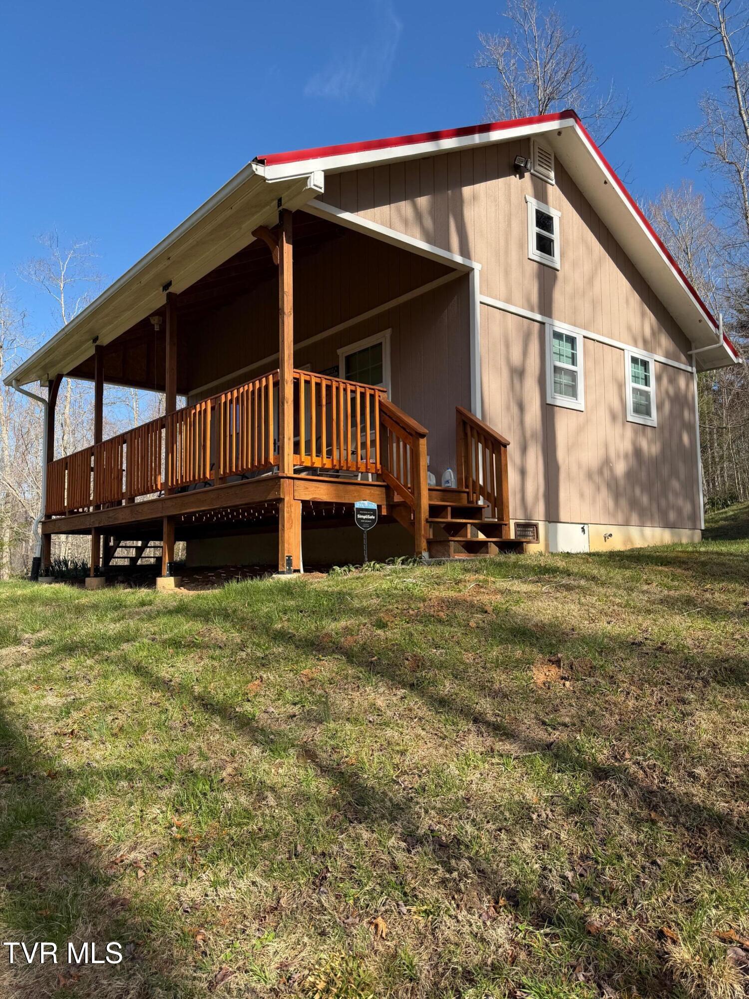 994 Fairview Road Hampton, TN 37658 - Photo 5 of 52 IMG_2784