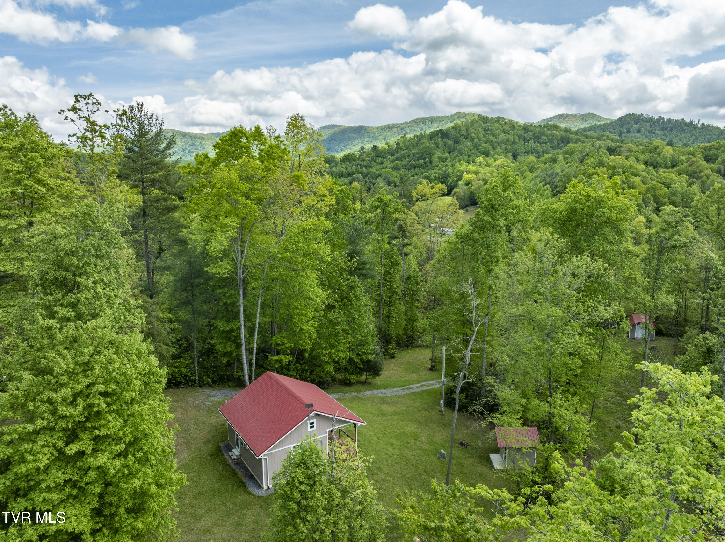 994 Fairview Road Hampton, TN 37658 - Photo 9 of 52 Fairview-aerials-4