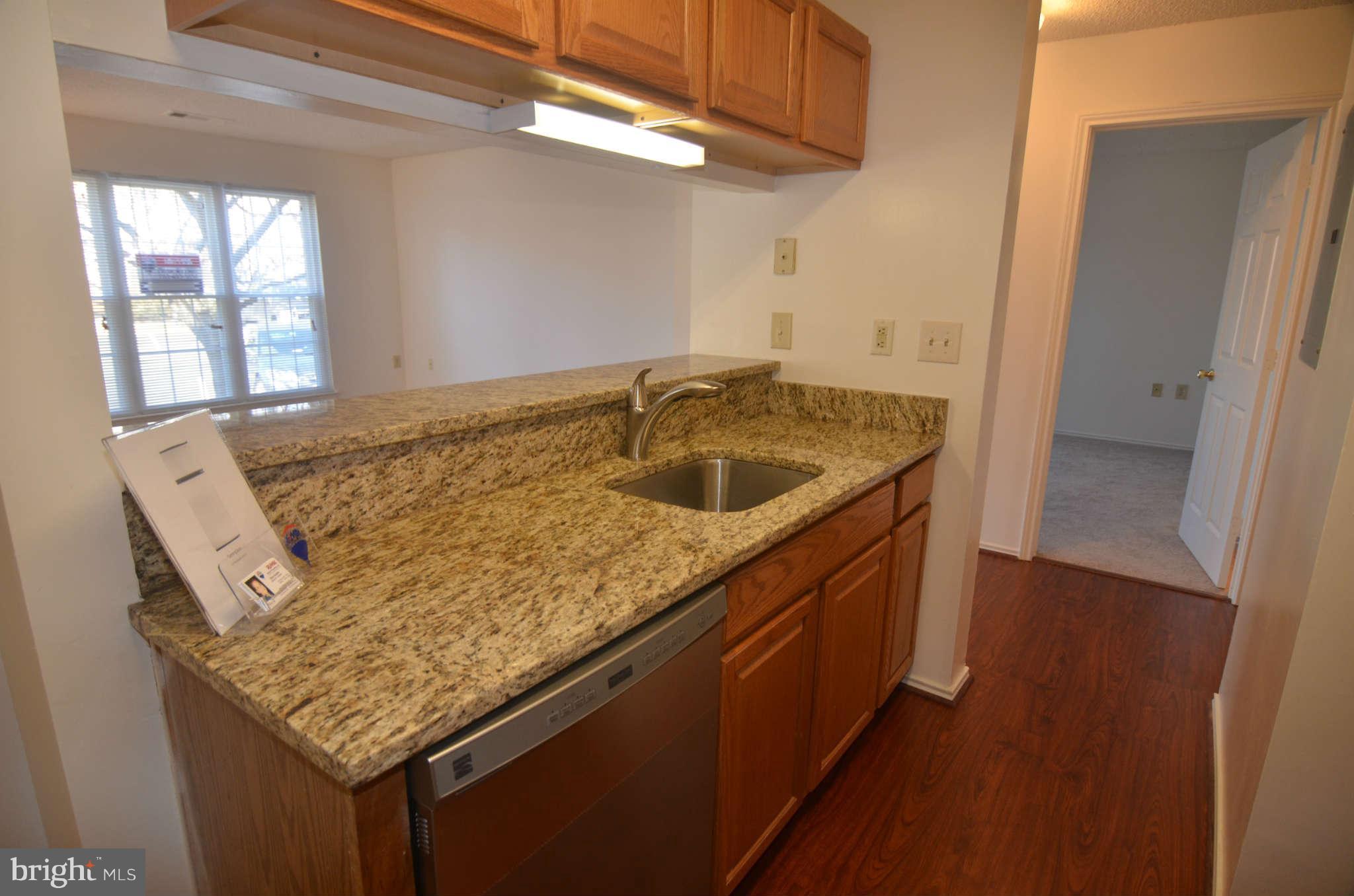 21023 Timber Ridge Terrace, Unit 104 Ashburn, VA 20147 - Photo 6 of 29 Kitchen