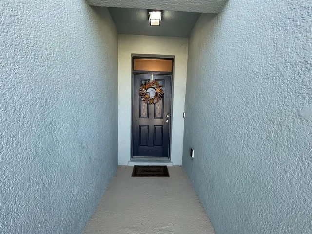 $2,200 | 17821 Garsalaso Circle, Brooksville, FL 34604