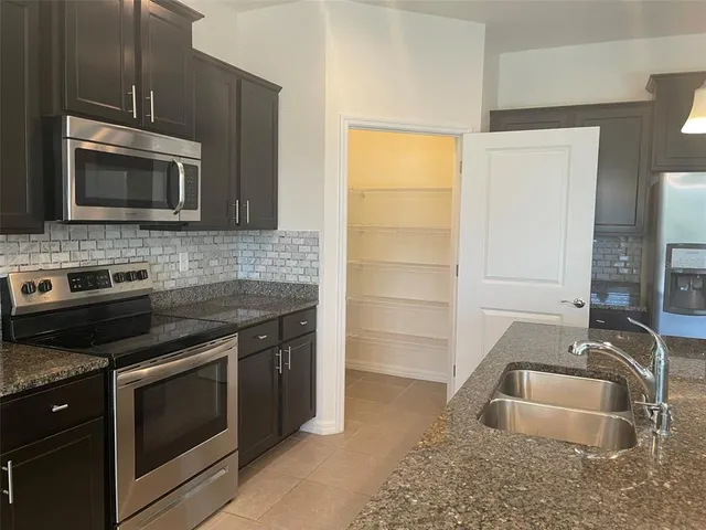 $2,200 | 17821 Garsalaso Circle, Brooksville, FL 34604