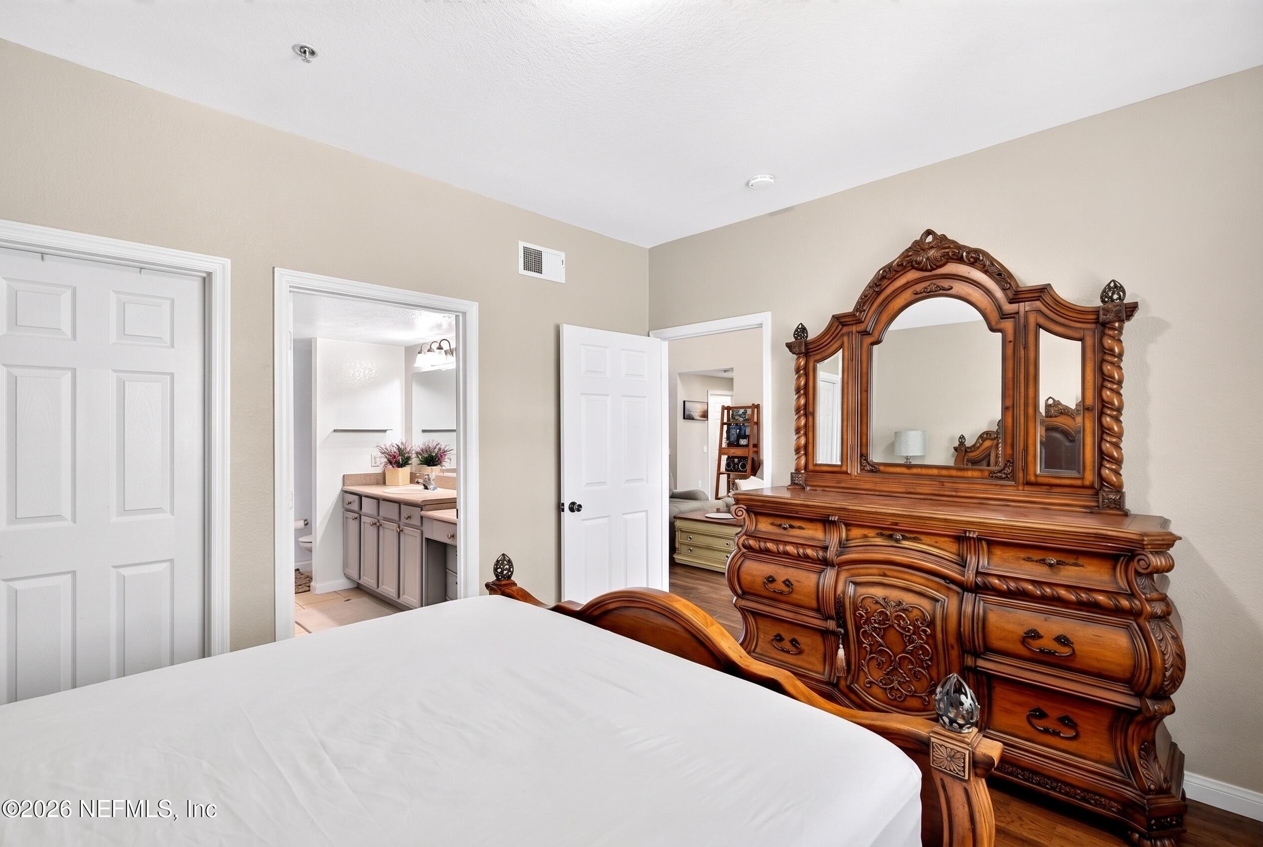 8550 Touchton Road, Unit 2222 Jacksonville, FL 32216 - Photo 11 of 25 CU20260806_0018