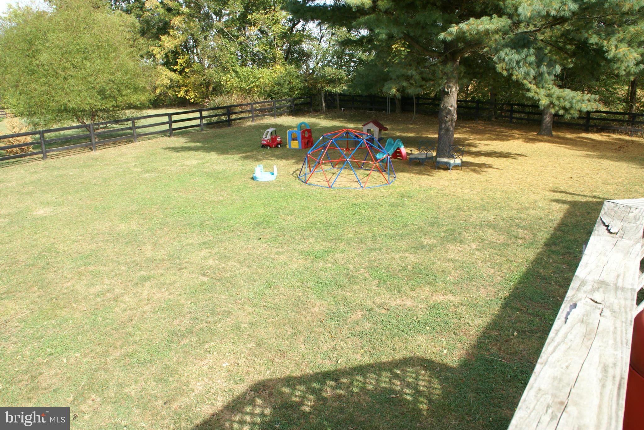 36646 Shoemaker School Road Purcellville, VA 20132 - Photo 17 of 24 Back Yard