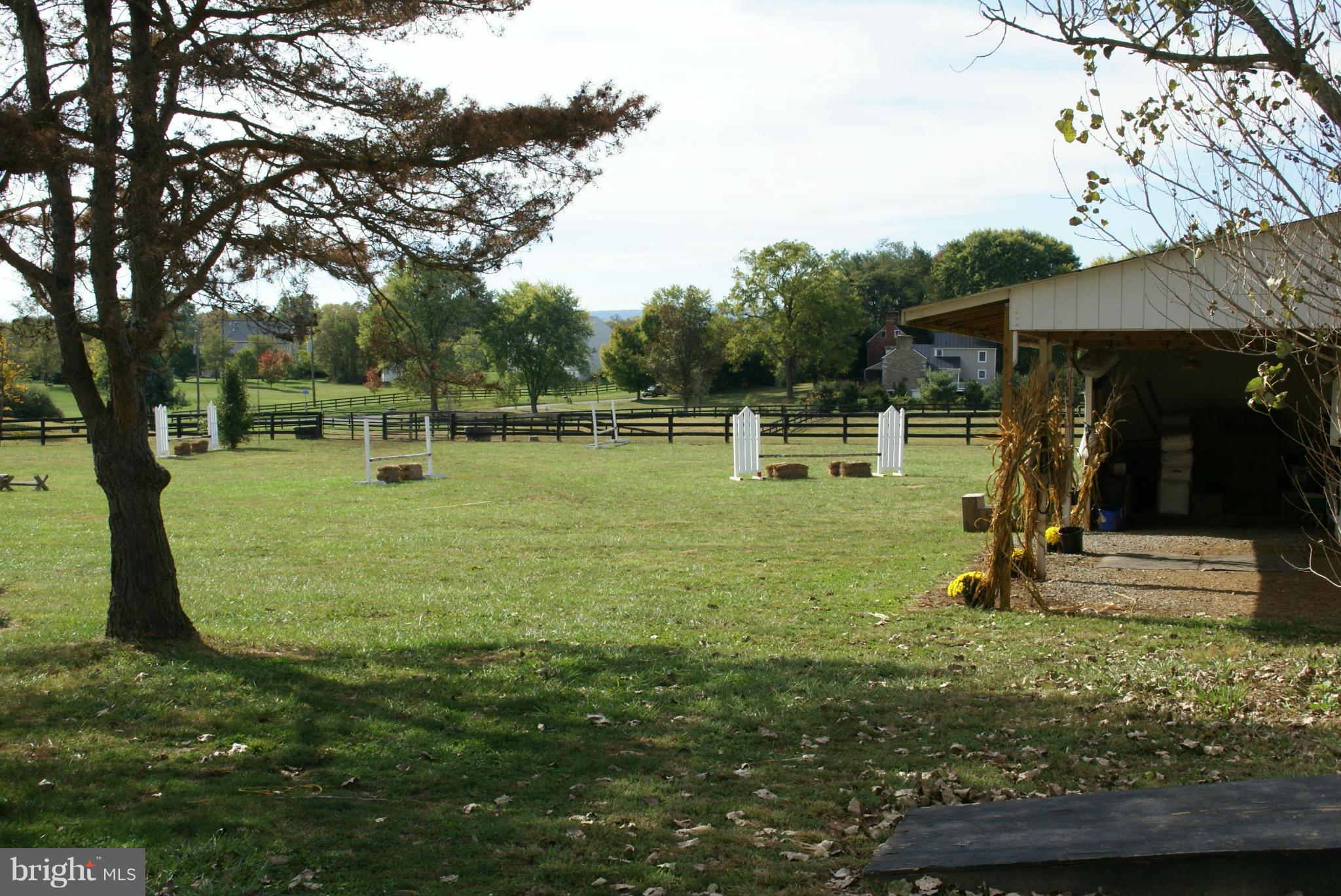 36646 Shoemaker School Road Purcellville, VA 20132 - Photo 5 of 24 View