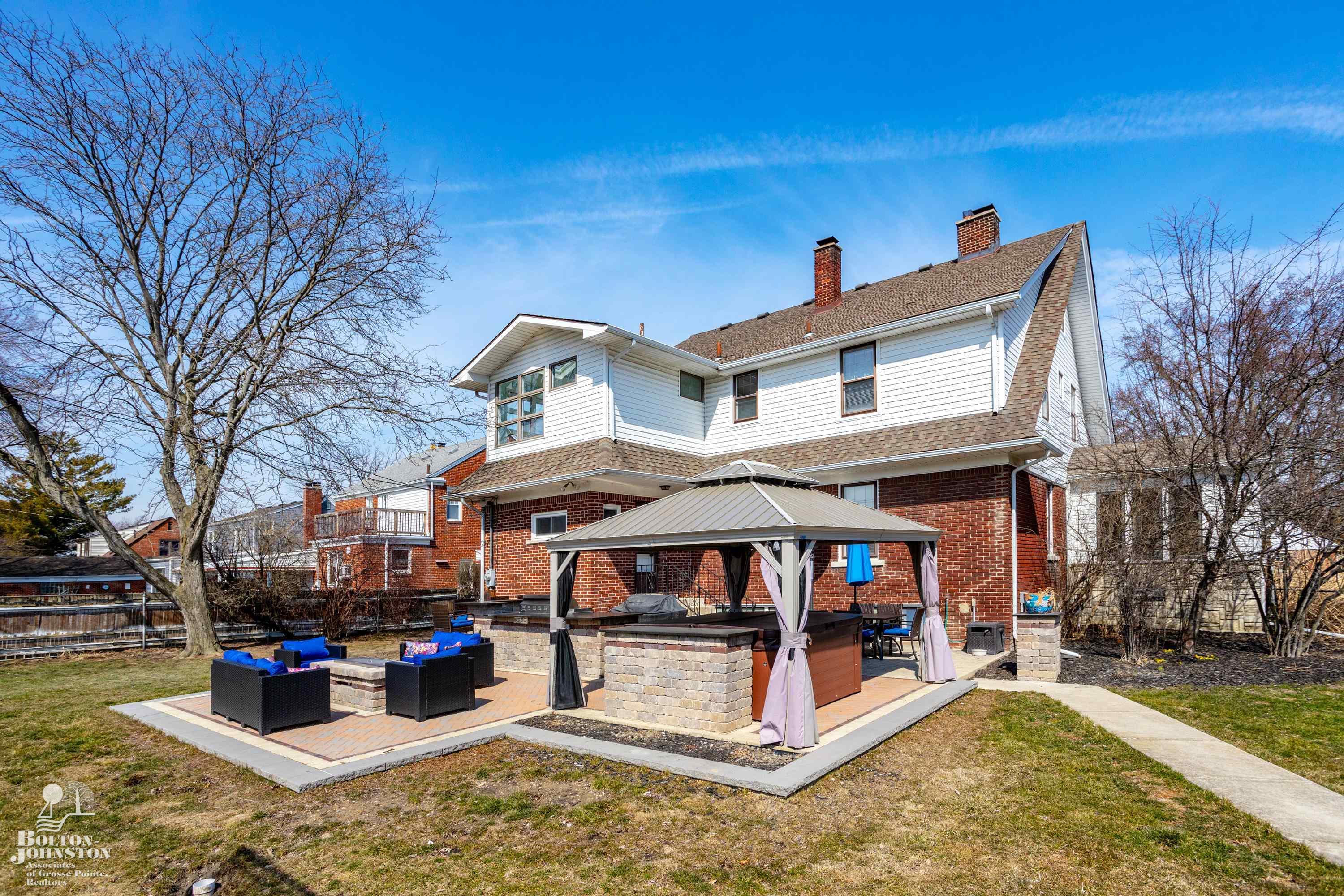 1497 Hawthorne Road Grosse Pointe Woods, MI 48236 - Photo 6 of 52