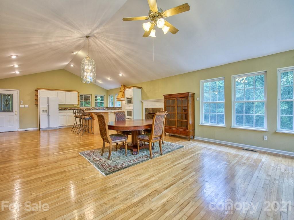 301 Jade Road Sylva, NC 28779 - Photo 14 of 34 Gallery Image 14