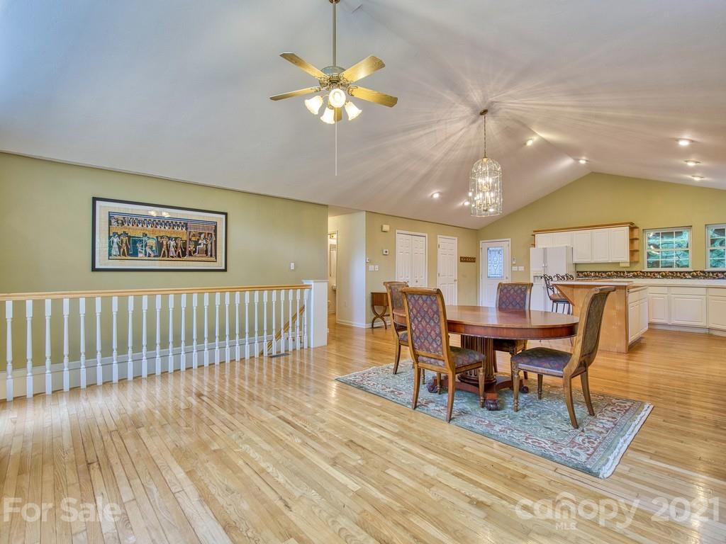 301 Jade Road Sylva, NC 28779 - Photo 15 of 34 Gallery Image 15