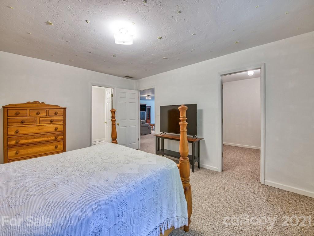301 Jade Road Sylva, NC 28779 - Photo 22 of 34 Gallery Image 22