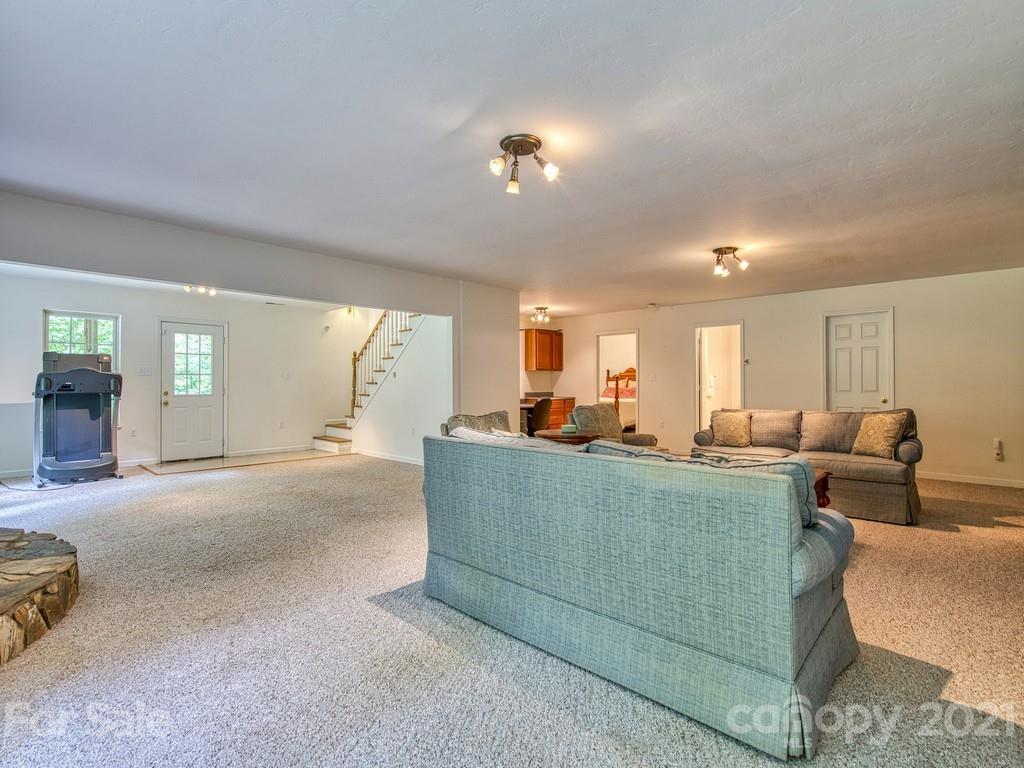 301 Jade Road Sylva, NC 28779 - Photo 24 of 34 Gallery Image 24