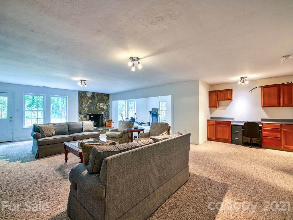 301 Jade Road Sylva, NC 28779 - Photo 27 of 34 Gallery Image 27