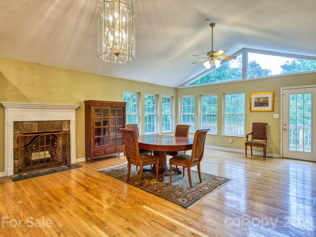 301 Jade Road Sylva, NC 28779 - Photo 9 of 34 Gallery Image 9