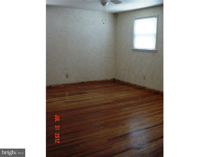 121 Flagstaff Road Philadelphia, PA 19115 - Photo 10 of 14 Bedroom - Main