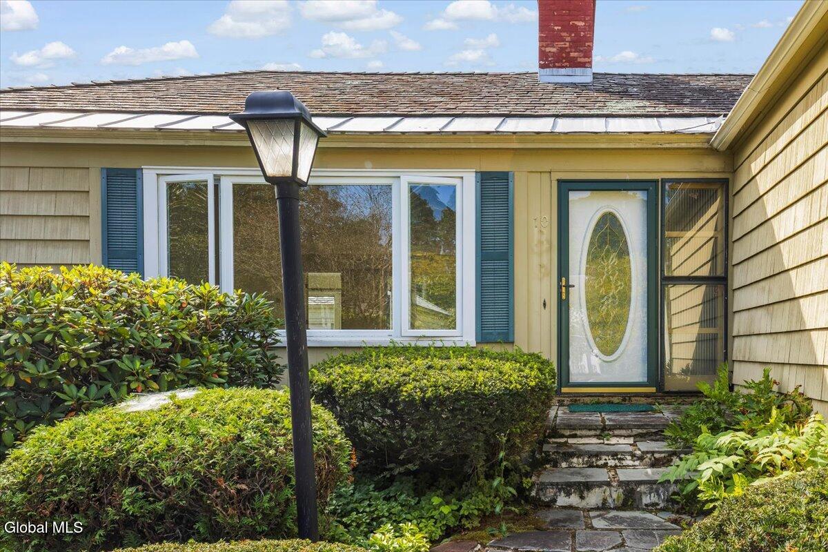 10 Pershing Road Queensbury, NY 12804 - Photo 28 of 37 32-IMG_7103