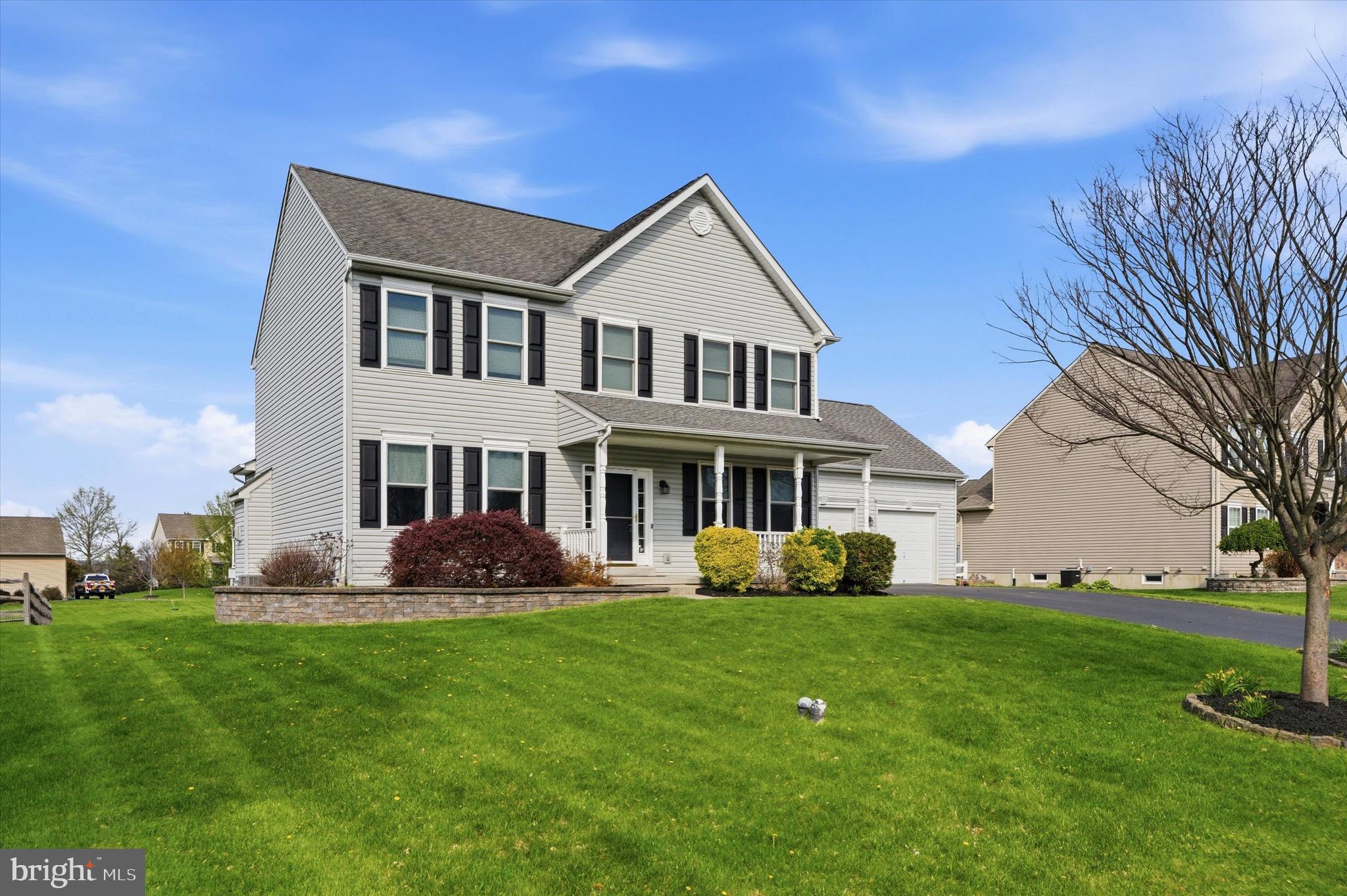 2409 Turnbury Road Gilbertsville, PA 19525 - Photo 3 of 45