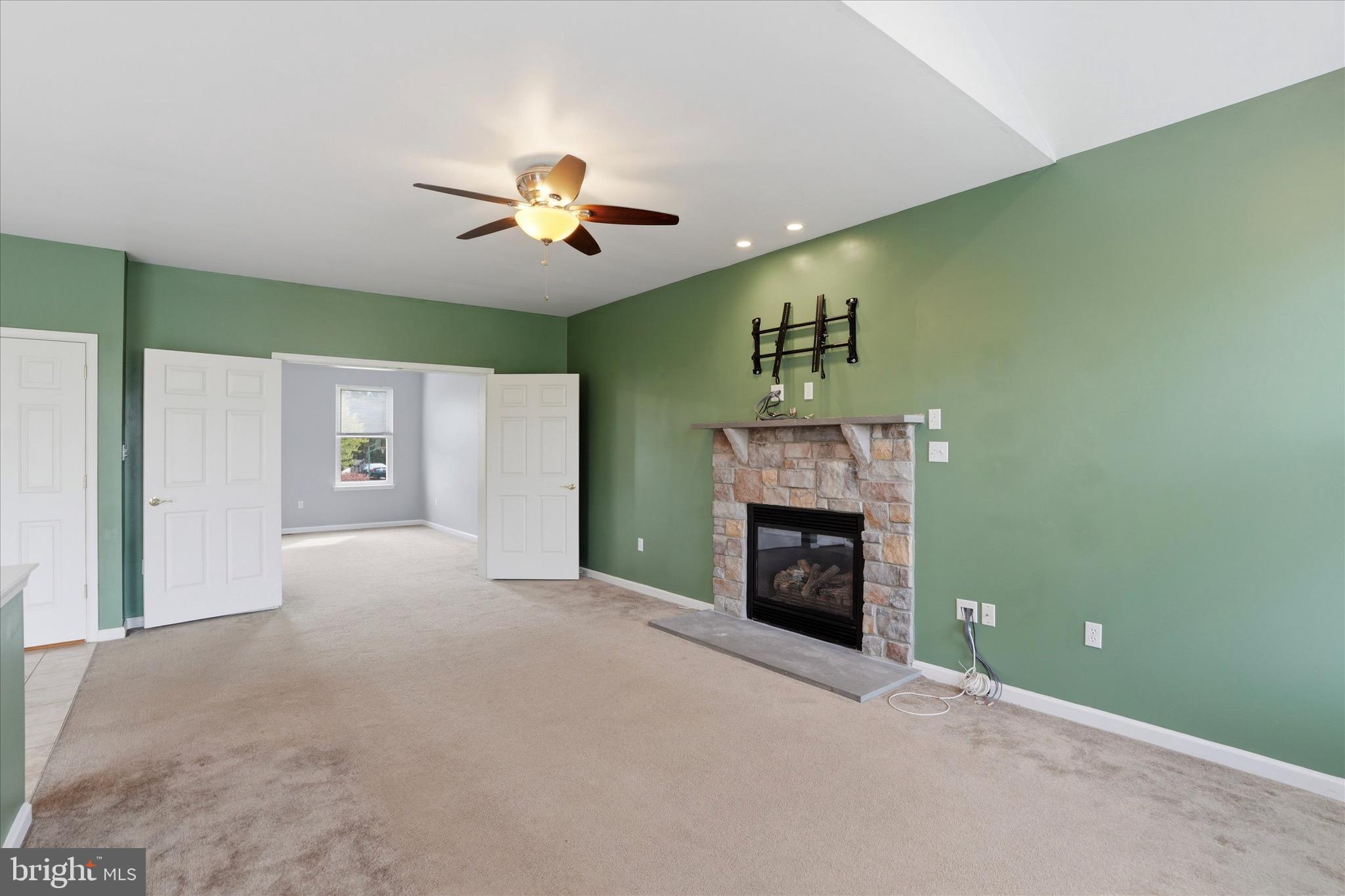 2409 Turnbury Road Gilbertsville, PA 19525 - Photo 8 of 45