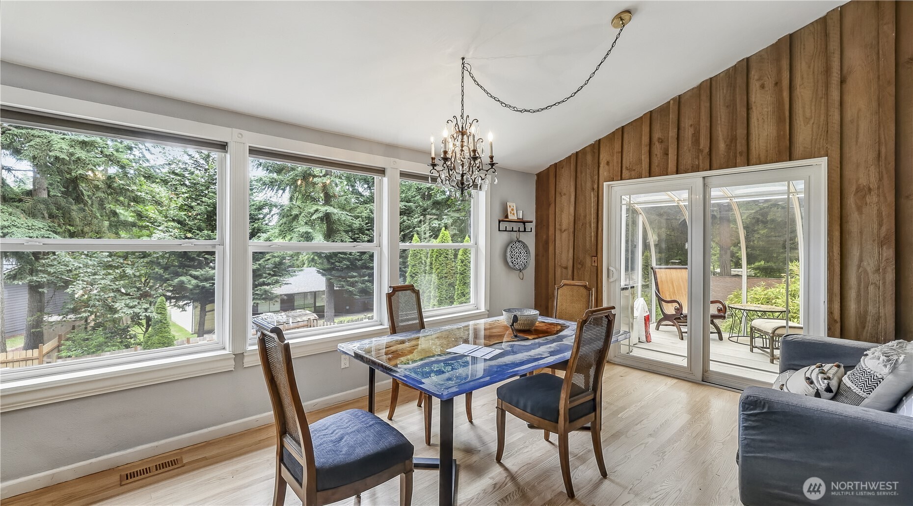 12350 Southeast 96th Place Renton, WA 98056 - Photo 11 of 38