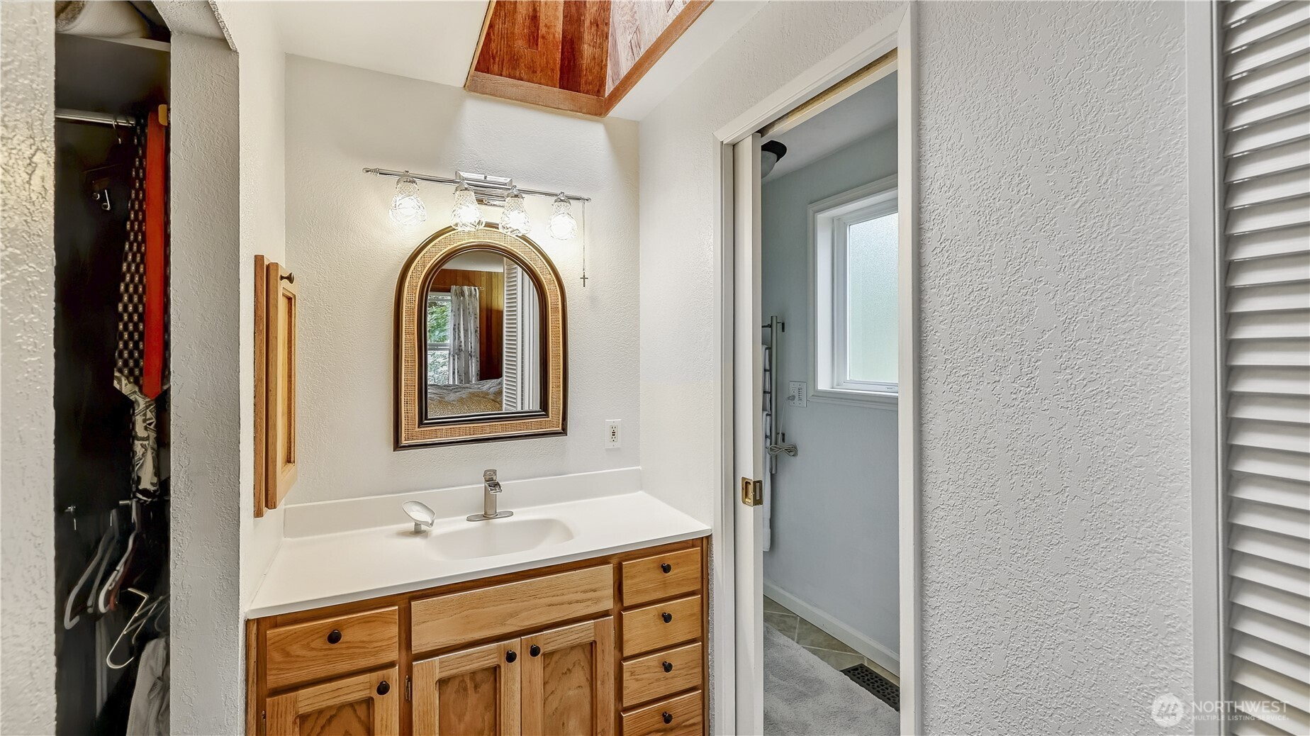 12350 Southeast 96th Place Renton, WA 98056 - Photo 16 of 38