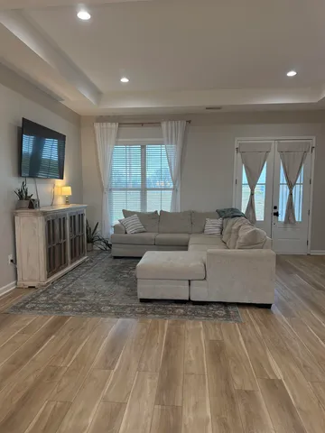 a view of an entryway with workspace