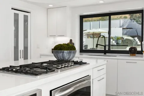 $3,590,000 | 7215 El Fuerte Street, Carlsbad, CA 92009