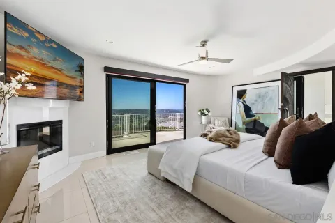 $3,990,000 | 7215 El Fuerte Street, Carlsbad, CA 92009