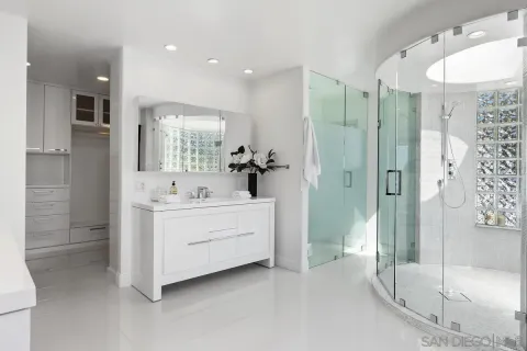 $3,590,000 | 7215 El Fuerte Street, Carlsbad, CA 92009