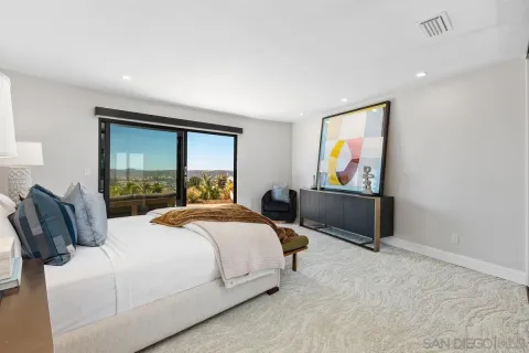 $3,990,000 | 7215 El Fuerte Street, Carlsbad, CA 92009